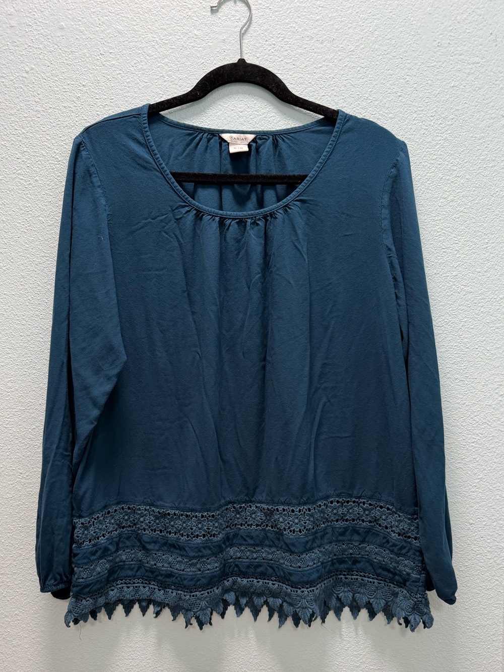 Ariat Teal Lace-Hem Long Sleeve Top Size XL